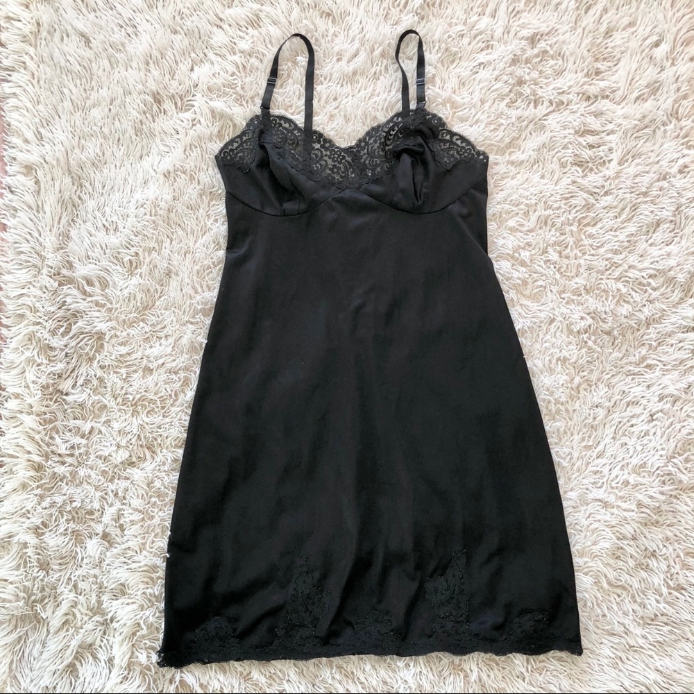 Vintage slip with lace trim